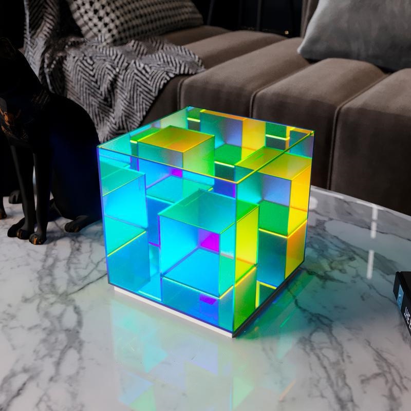 OpticalMagic Ultimate Mind-Bending Cube Experiment Lamp - Solutiverse