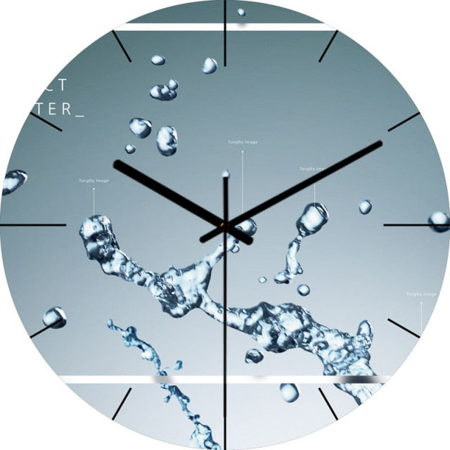 QuartzClock | Geometric Wall Clock - Solutiverse